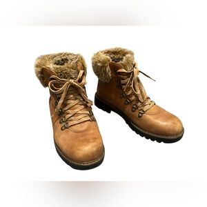 Women’s lined winter boots like new